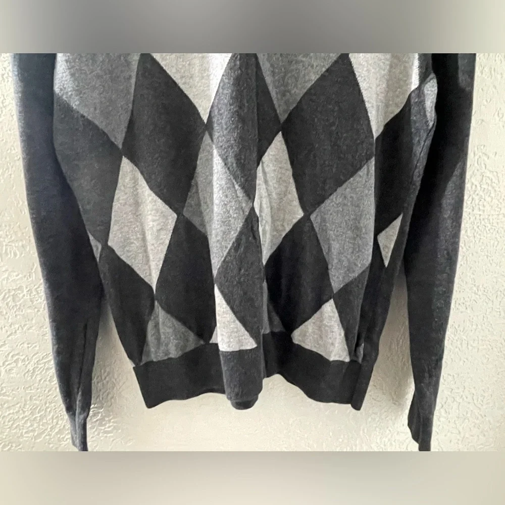 VTG Claiborne Men’s Charcoal Knit Sweater Top‎ size Small